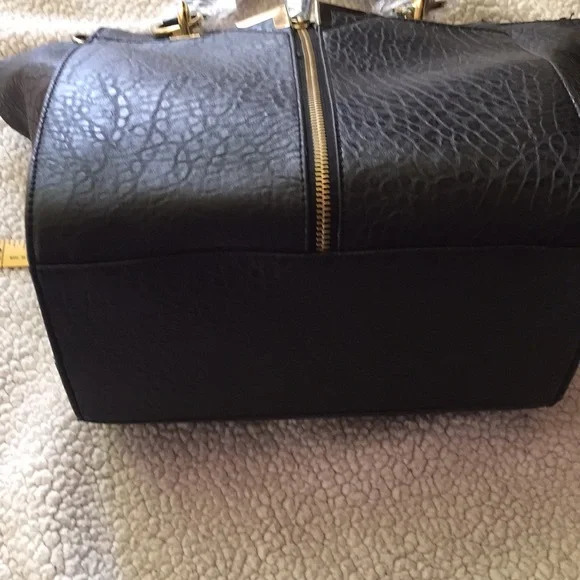 Danielle Nicole Alexa Tote - Picture 6 of 11